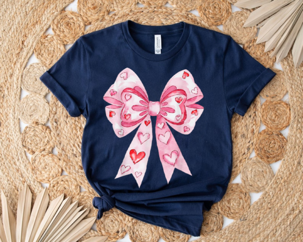 Valentine's Heart XOXO Love Design T-Shirt Coquette Bow Shirt