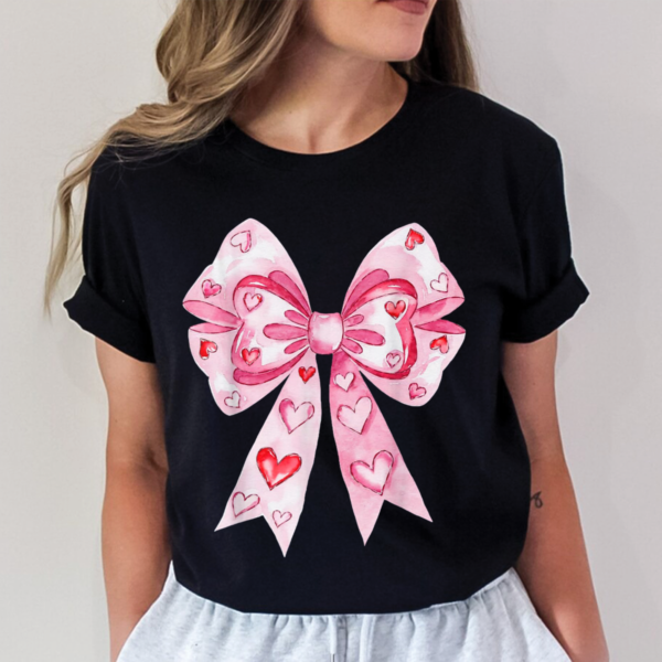 Valentine's Heart XOXO Love Design T-Shirt Coquette Bow Shirt