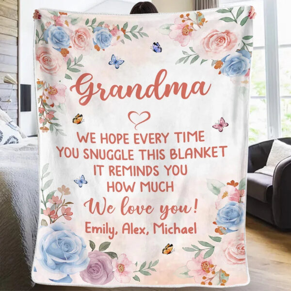 We Love You Grandma Family Personalized Blanket Mother's Day, Gift For Mom, Grandma